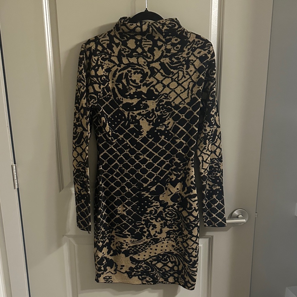 Elegant Black and Tan Patterned Dress